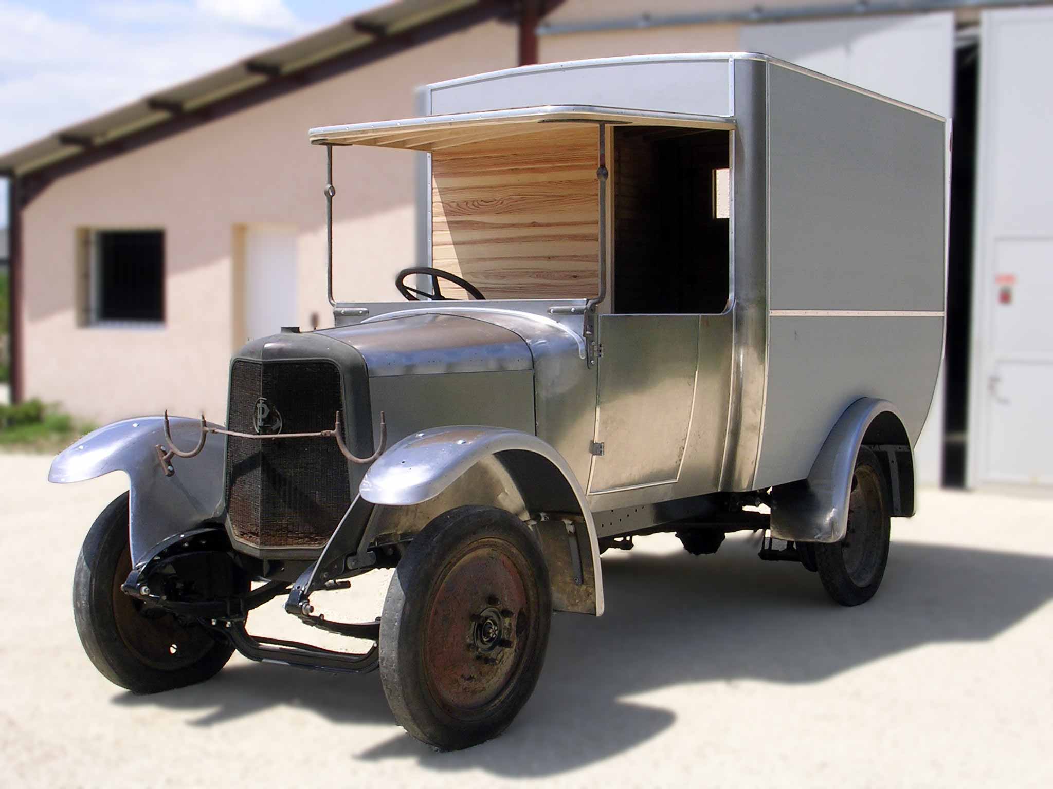 Boiserie automobile sur X25 Panhard Levassor